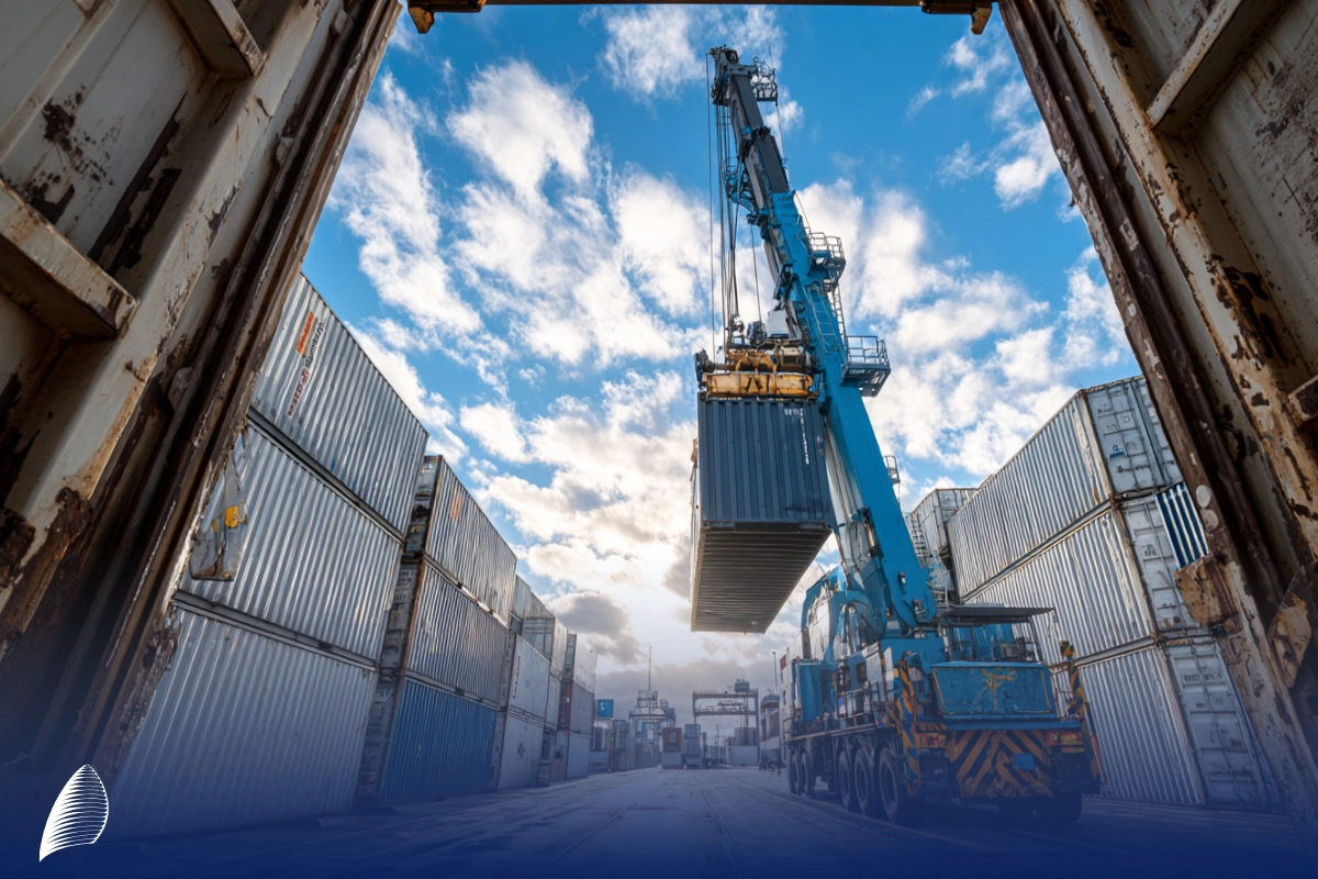 نحوه ی بارگیری کانتینرها در کشتی های باری