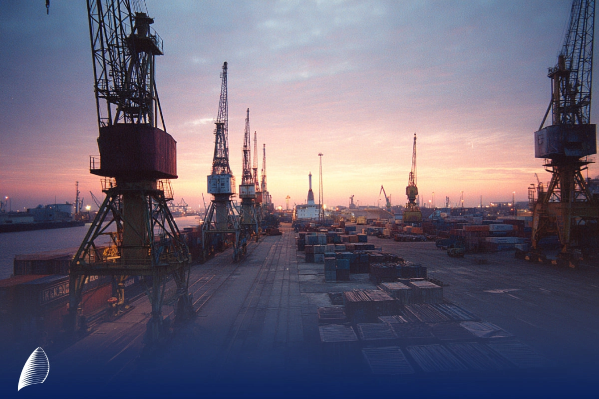 نقش مهم بندر لنگه در تسهیل جابه‌جایی و حمل‌ونقل کالا